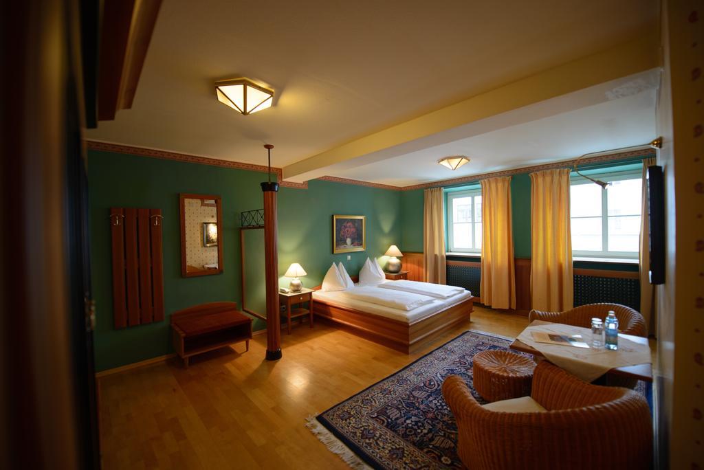 Gasthof Hotel Zweimueller Grieskirchen Quarto foto